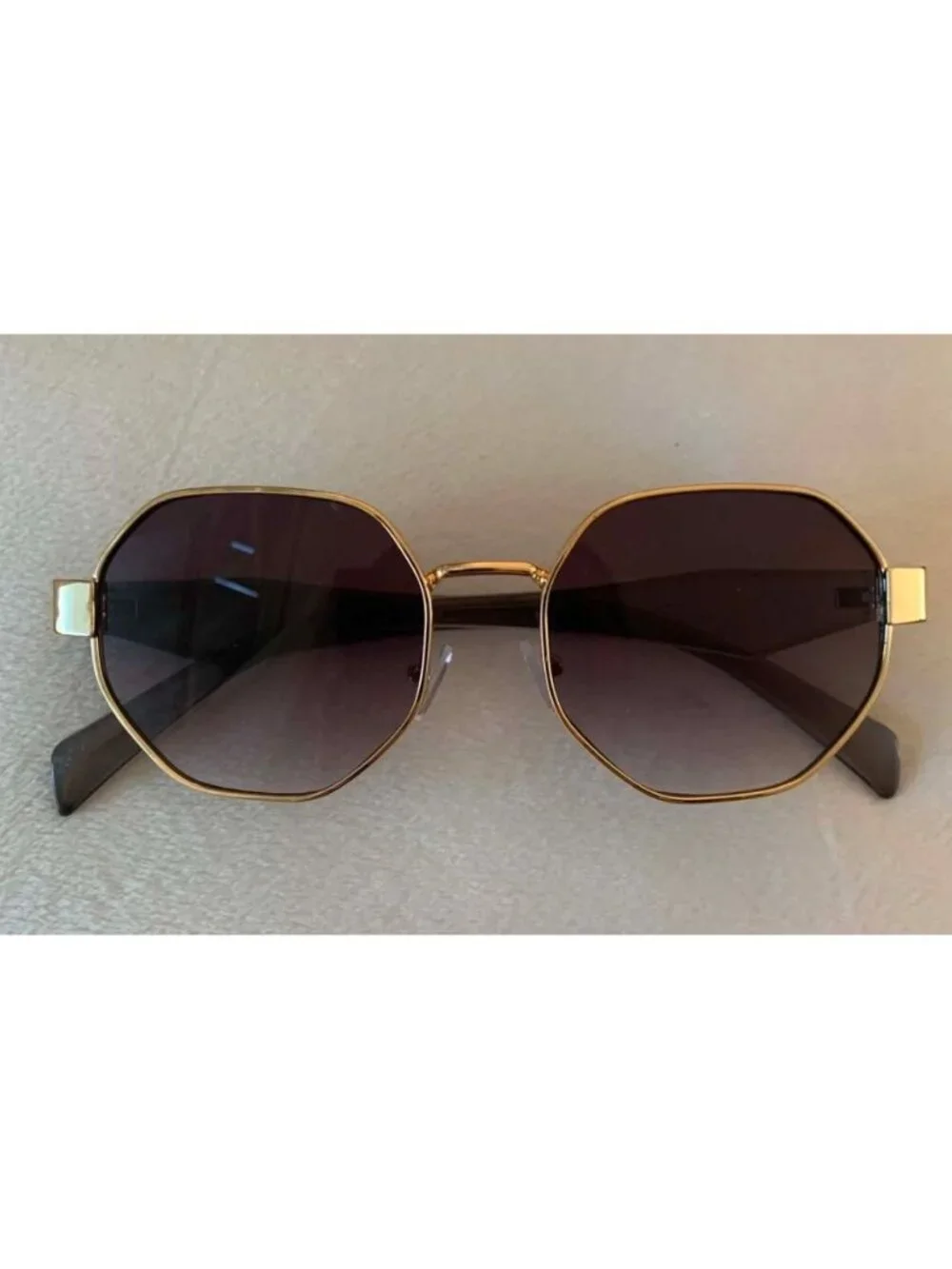 Boutique octagonal gold